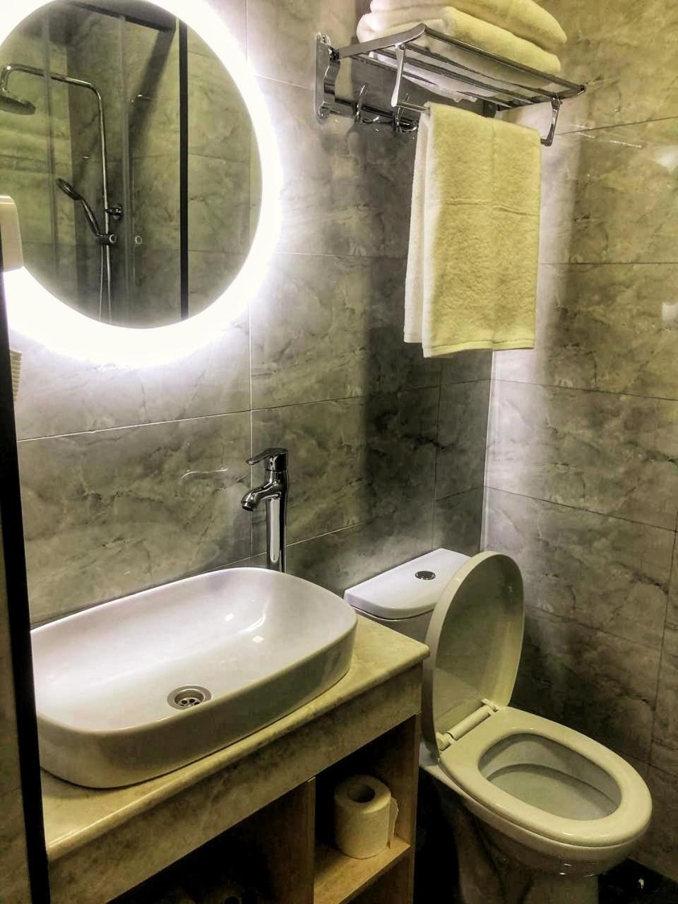 Sharaf Hotel Tashkent Bagian luar foto